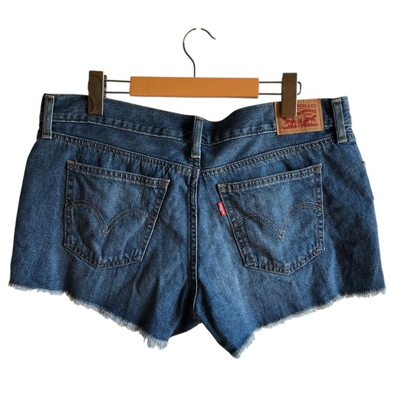 Levi’s Studded Cutoff Denim Shorts Size 31 - Picture 5 of 12